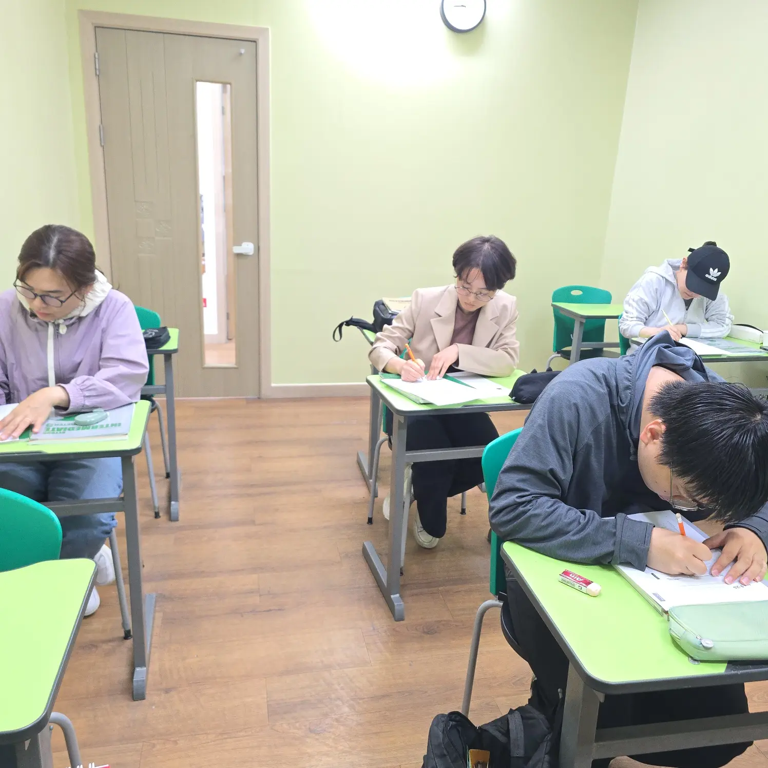 이미지 4