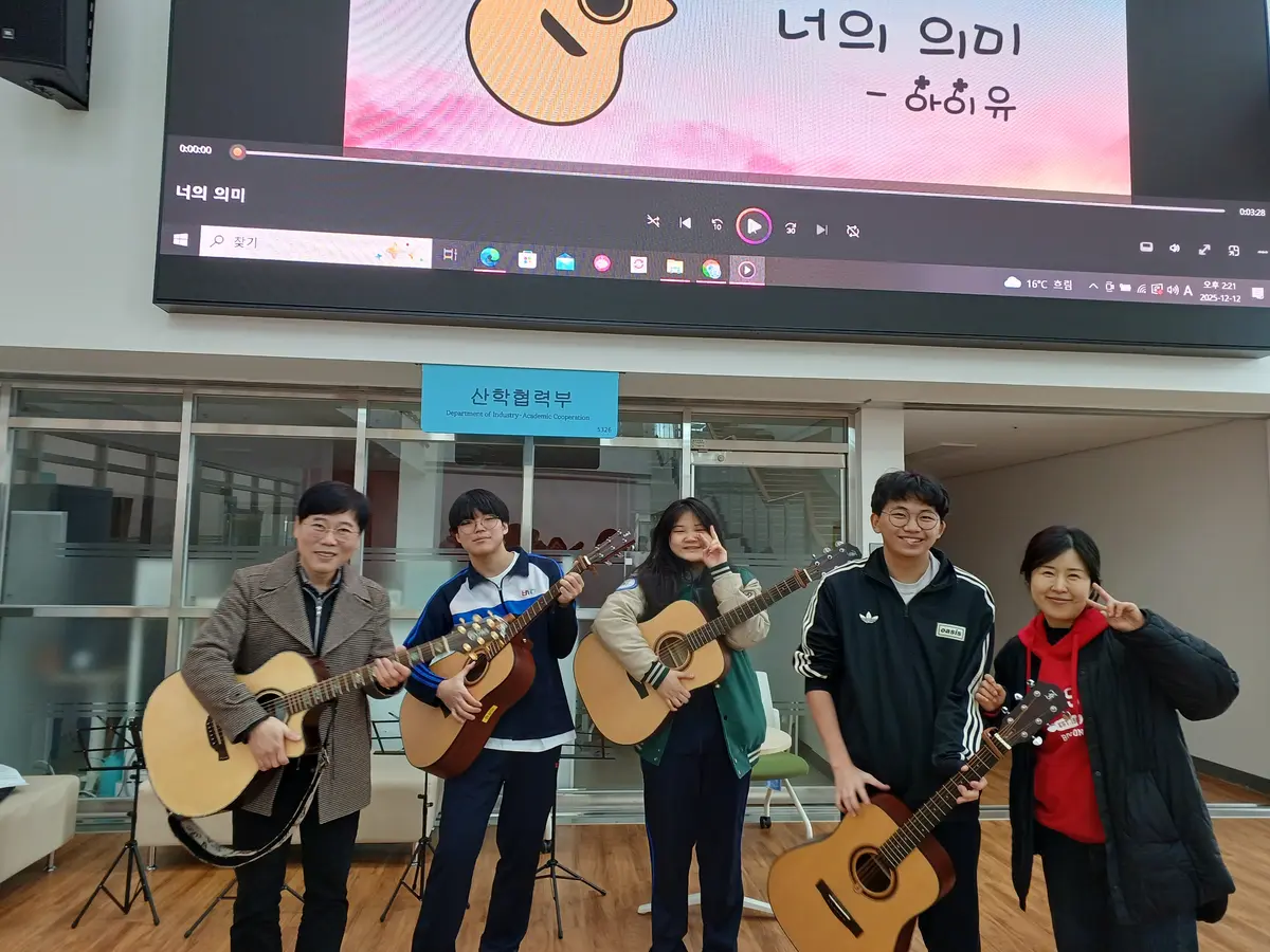 이미지 4
