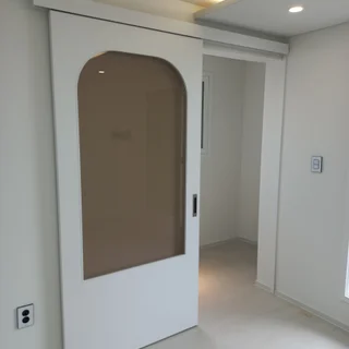 수원세류동 신축빌라 중문설치