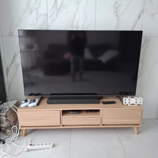 무타공 벽걸이티비에 사운드바 설치