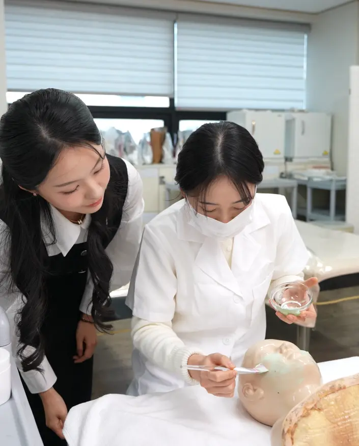 이미지 4