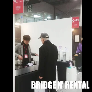 박람회 행사장 대면 상담