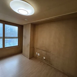 아파트 방 약4평 천장벽 실크도배