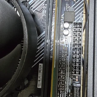컴퓨터 조립
