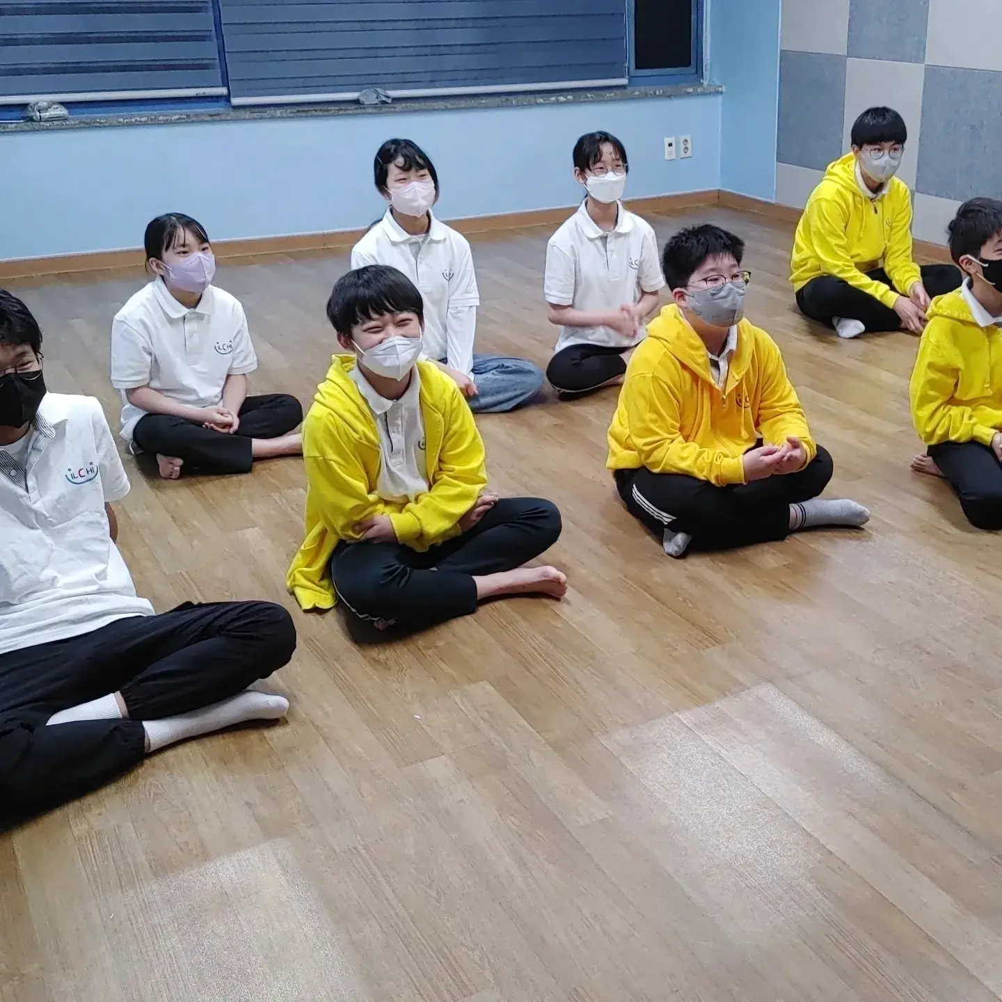이미지 4