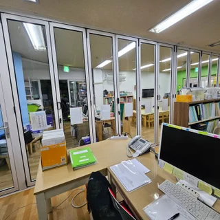경동유치원 사무실 폴딩도어