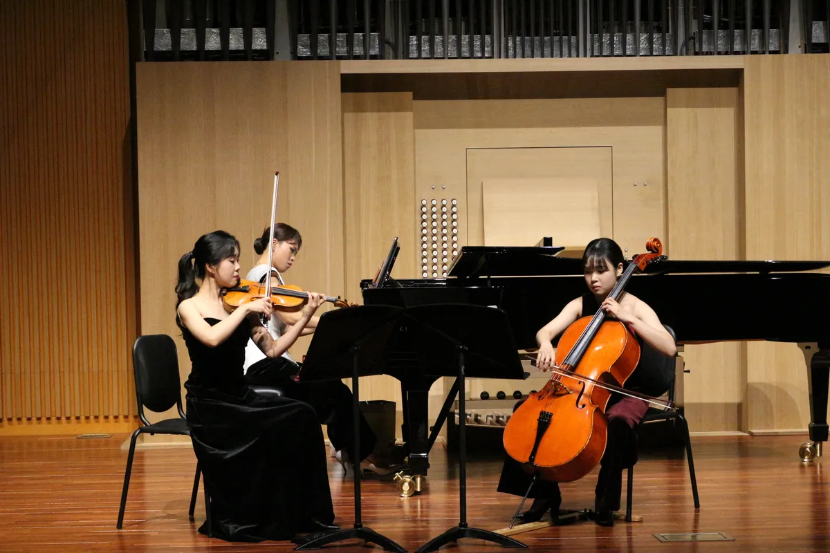 이미지 6