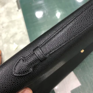 샤넬 브리프 핸들 부분 수선