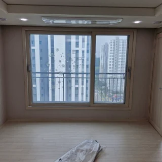 안산 초지역 푸르지오 아파트 천정및벽부분도배