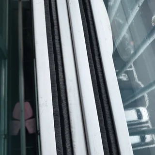 창문 솜털 교체(모헤어) 시공