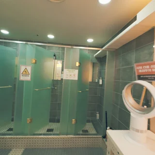  카인드짐24시휘트니스 망포점 FPV 실내 드론촬영