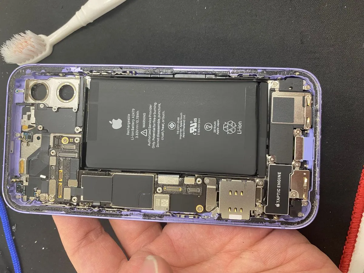 아이폰 전기종 후면유리수리 / 애플독립수리점 아이 팩트(I FACT) - 숨고, 숨은고수