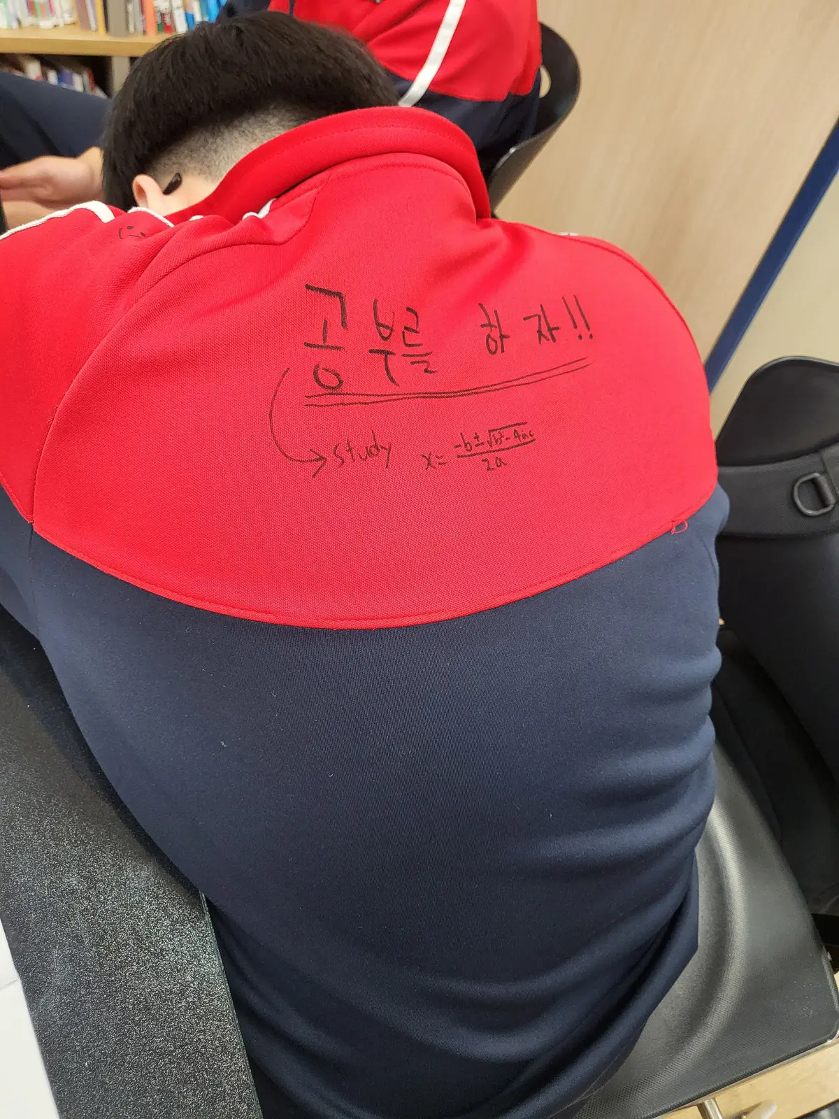 이미지 9