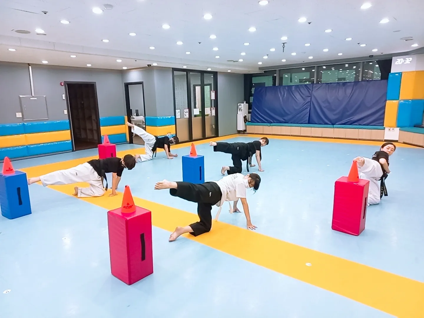 이미지 12