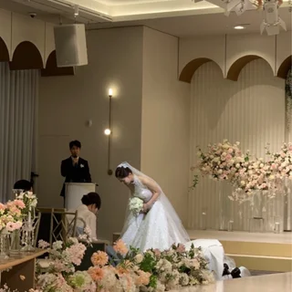로맨틱 영화 속 주인공처럼, 라비니움 웨딩 사회