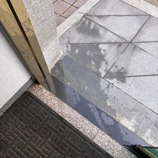 빌라 4층누수 건물 1층까지 진행된 긴급누수공사 사례
