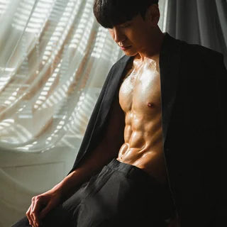 목디스크와 어깨통증으로 인한 체형교정!