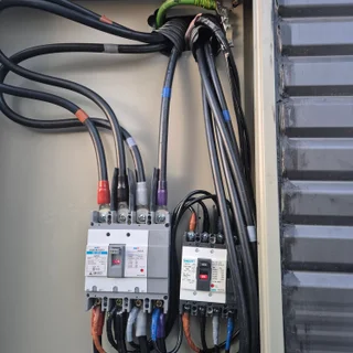 공장 10kW에서 100kW로, 안전하고 효율적인 전기 증설 및 내부 배선 공사