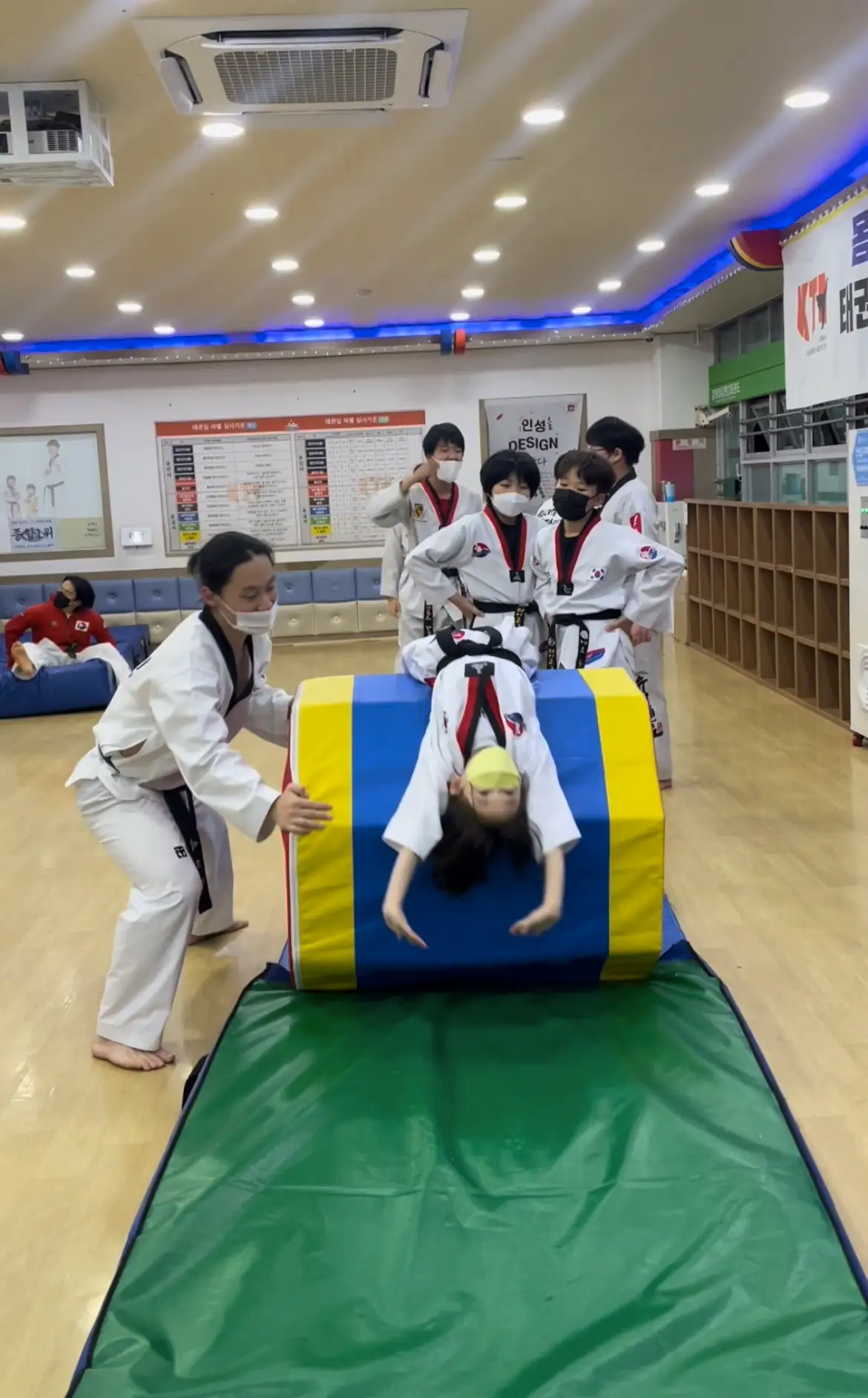 이미지 10