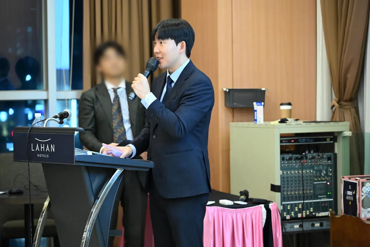 이미지 6