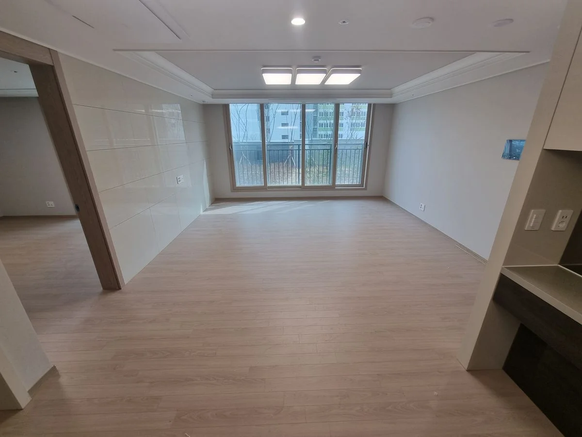 화성 아파트 바닥 전체 포세린 타일 시공 / 한결타일 - 숨고, 숨은고수 화성 아파트 바닥 전체 포세린 타일 시공