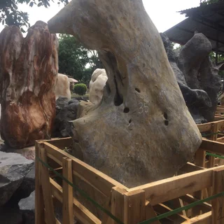 베트남산 자연석 수입 및 판매.