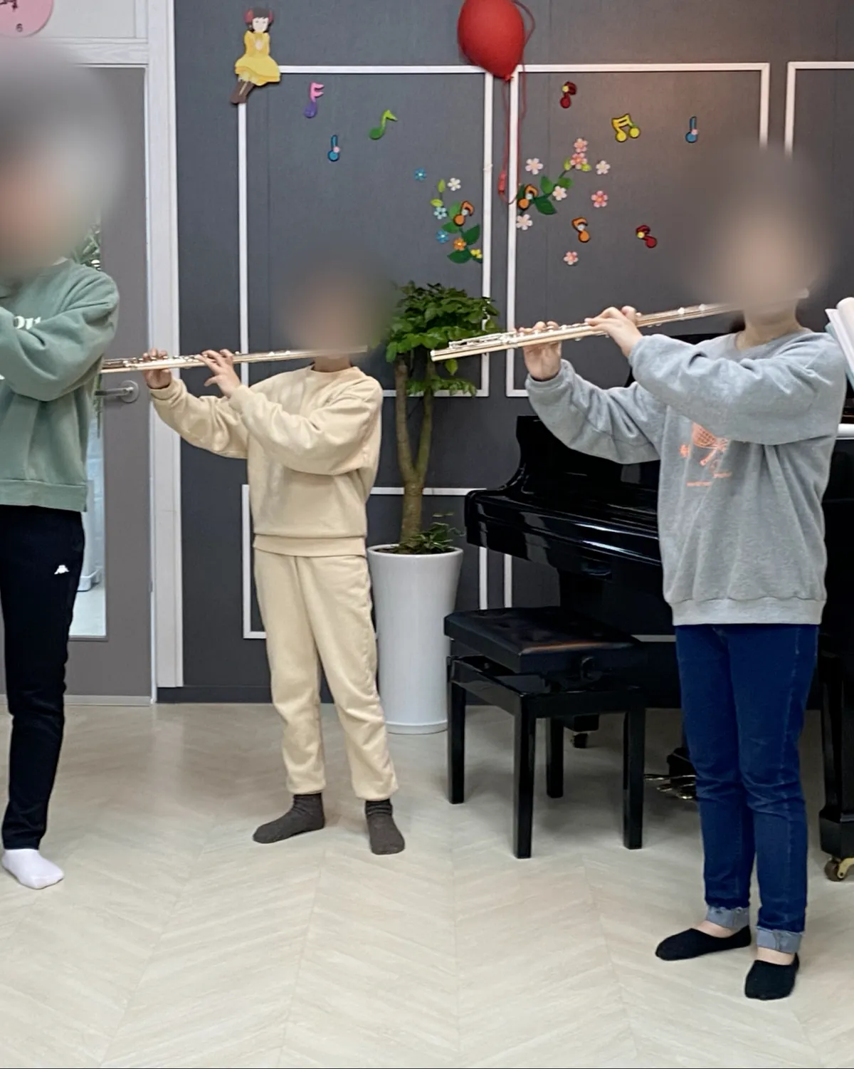 이미지 4