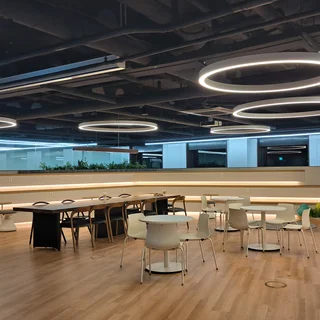 강남 업무시설 인테리어: 4주 만에 구현한 유연하고 감각적인 오피스 디자인
