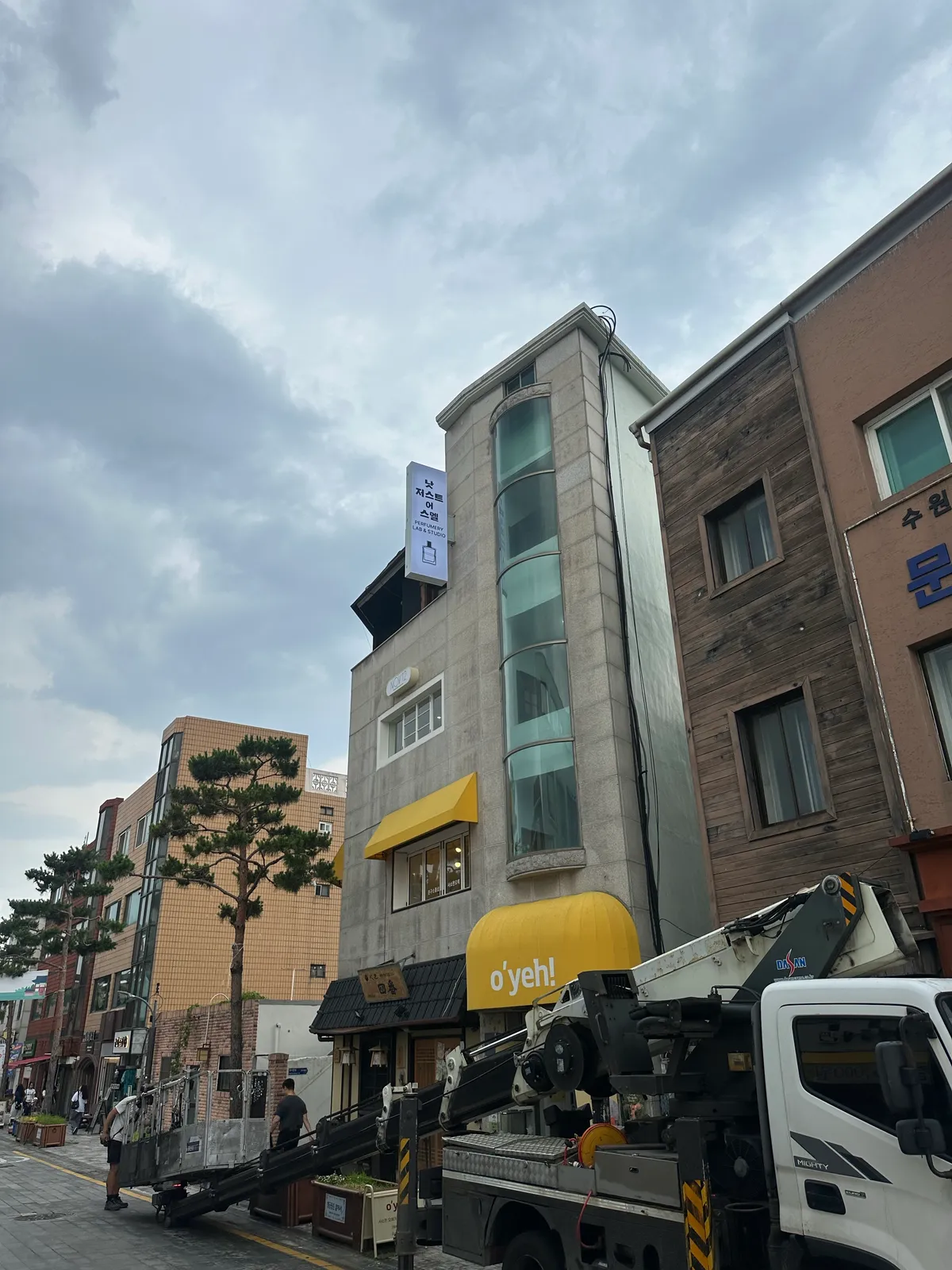 이미지 4