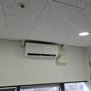 사무실 벽걸이 두대 세척