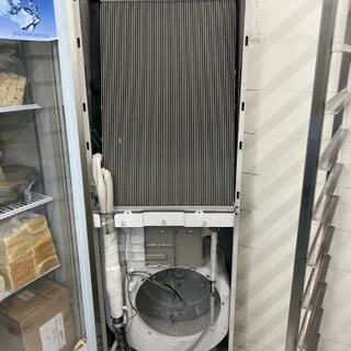 수원 빵집 에어컨, 곰팡이 냄새까지 잡는 전체분해 세척!