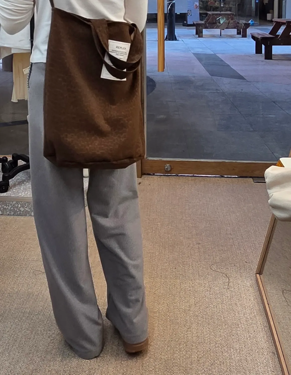 이미지 4
