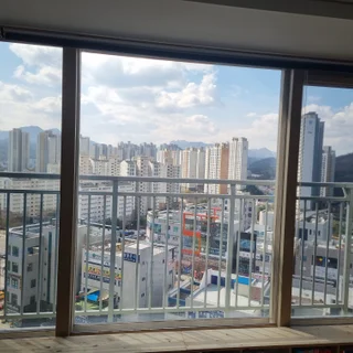 30평대 베란다  유리창 청소