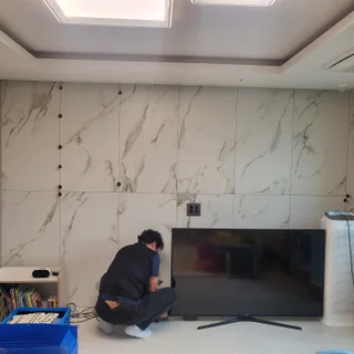 봉담 자이라피네 아파트 무타공 설치