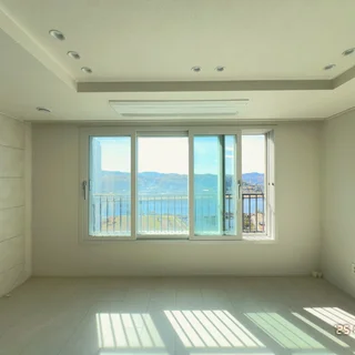 안동 이편한세상, 유니슬렛으로 완성한 빛과 공간의 조화로운 인테리어