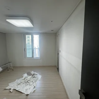 25평형 이편한세상, 실크벽지 시공으로 되찾은 화사하고 깔끔한 공간