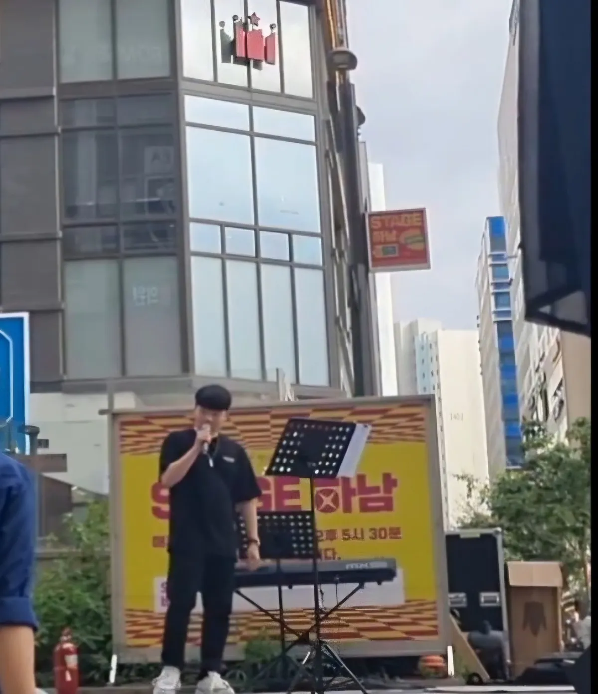 이미지 4