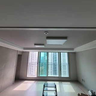 52인치 실링팬 + 도배 + 다운라이트 + COB간접등
