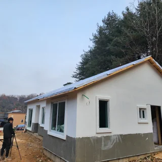 용인 단독목조주택 외벽인테리어 청고파벽돌 시공입니다.