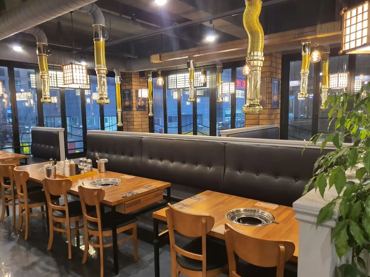[면적:120평] 대전 관평동 고기집 인테리어 / 本:인테리어 - 숨고, 숨은고수 [면적:120평] 대전 관평동 고기집 인테리어