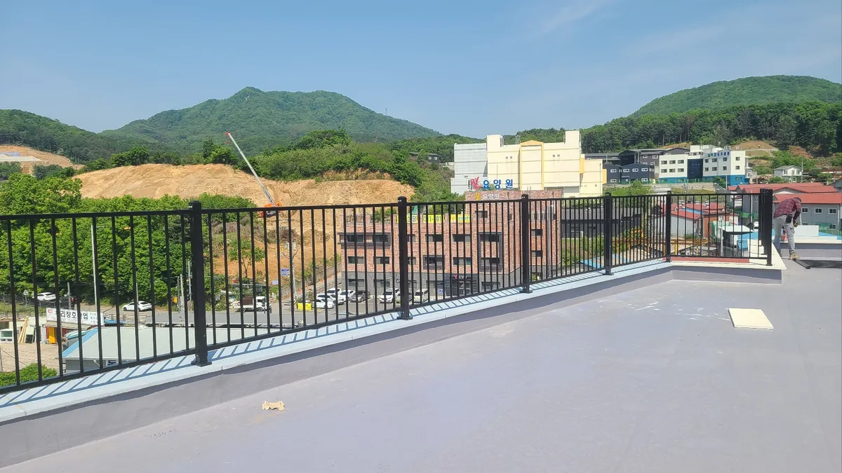 이미지 4
