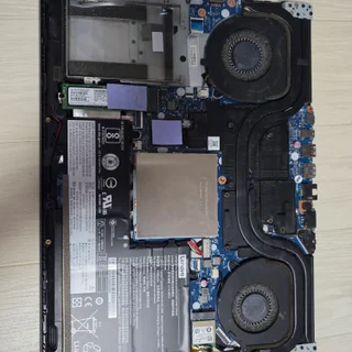 해외 부품도 문제없이! 노트북 키보드 교체, 신속 정확하게