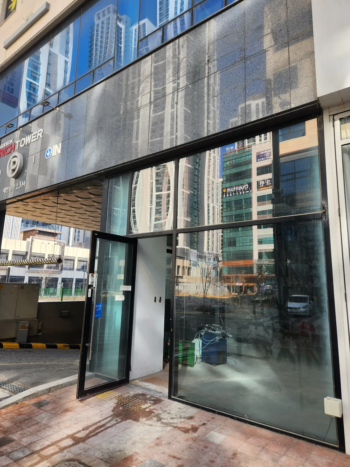 이미지 4