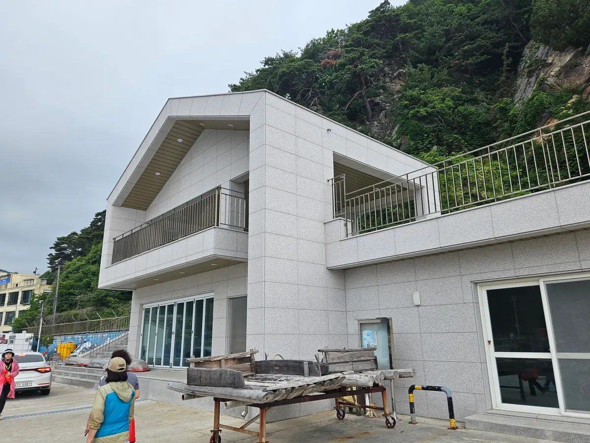 이미지 15