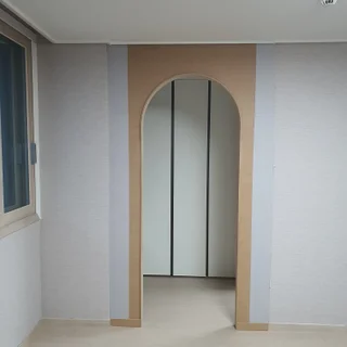 아치게이트, 천장평탄,천장 간접등박스