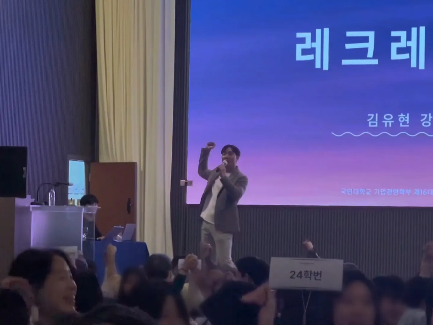 이미지 4