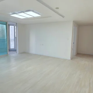 전민동 엑스포 43평형, 화이트 톤으로 완성한 모던 미니멀 인테리어