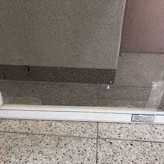 세탁기실 중창 방충망 교체