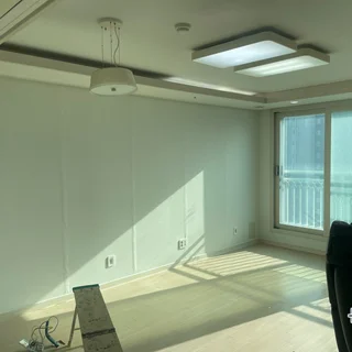 수원 입북동 서수원레이크푸르지오 24평 전체 실크벽지