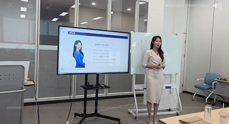 이미지 4